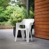 Bilboa Iowback Kunststoff-Gartenstuhl mit Armlehne weiß