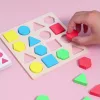 Spiel aus Holz zum Formen und Bauen mit Karten
