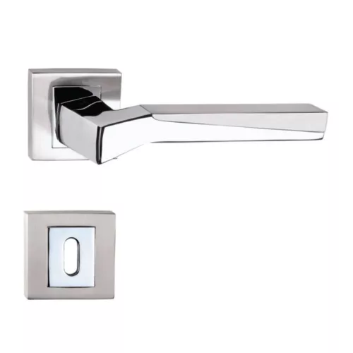BB-Türgriff aus Chrom-Satin-Nickel mit quadratischer Rosette