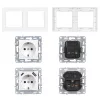 Nova-Stecker mit USB-Anschluss und weißem Rahmen